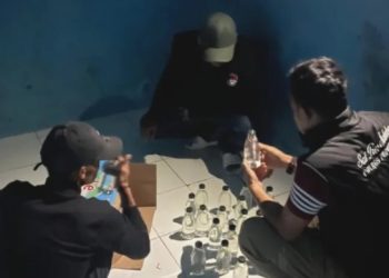 Ciptakan Kondisi Aman, Polisi di Purwakarta Sita Ratusan Botol Miras Ilegal