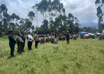 Polisi, Forkopimcam, dan Ratusan Petani Bergabung dalam Peringatan Hari Tani Nasional di Pangalengan