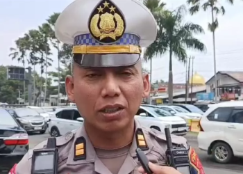 Polres Bogor Berlakukan One Way Atasi Macet Parah di Jalur Puncak