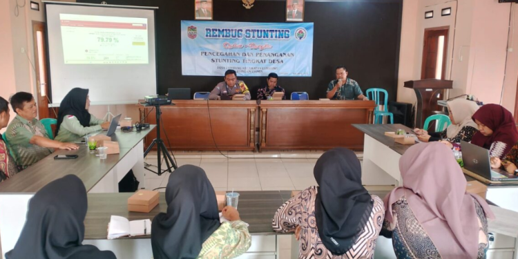Polsek Kawali Hadiri Rembug Stunting Desa Lumbung, Koordinasi Penanganan Bersama Tiga Pilar
