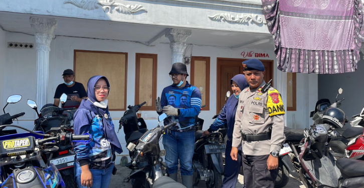 SAR Brimob Polda Jabar Bantu Bersihkan Puing Kebakaran di Cianjur, 32 Jiwa Terdampak