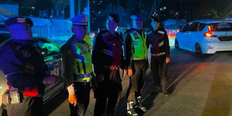 Jamin Kenyamanan Akhir Pekan, Polres Garut Intensifkan Operasi KRYD, Ratusan Botol Miras dan Knalpot Bising Disita