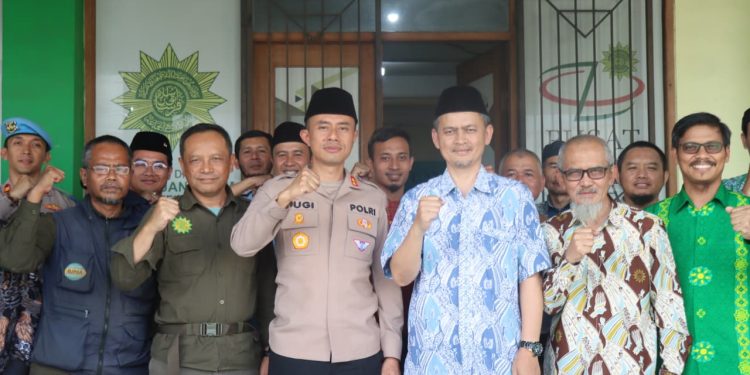 Kapolres Garut Jalin Silaturahmi Erat dengan Muhammadiyah dan Persis