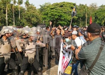 Polrestabes Bandung Gelar Simulasi Pengamanan Huru-Hara di Tegallega