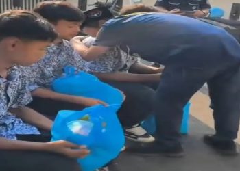 Peduli Sesama, Polres Indramayu Giatkan Program Jumat Berkah
