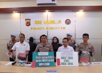 Dua Kasus Peredaran Uang Palsu di Kuningan Berhasil di Ungkap Polisi, Pelaku Terancam 15 Tahun Penjara