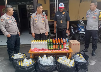 Polres Cianjur Gencar Razia Miras, Ratusan Botol Disita untuk Ciptakan Kondisi Aman
