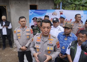 Kapolresta Bandung Tinjau Pembangunan Rutilahu, Bukti Nyata Polri Hadir Tingkatkan Kesejahteraan Masyarakat