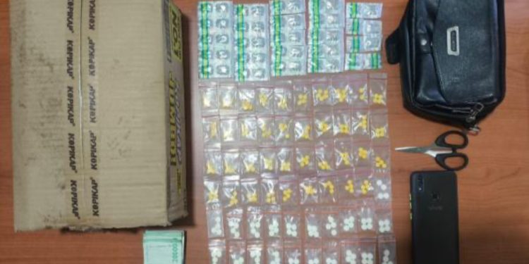 Satresnarkoba Polres Cimahi Tangkap Suami Istri Pengedar Ganja, Barang Bukti 3,7 Kg Disita