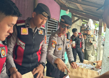 Polresta Bandung Sita Ratusan Botol Miras Ilegal dalam Operasi Gabungan