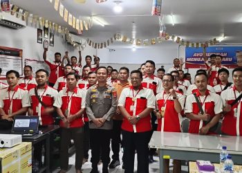 Polsek Cileunyi Edukasi Karyawan PT. Yakult tentang Keselamatan Lalu Lintas, Tingkatkan Kesadaran dan Budaya Tertib di Jalan Raya