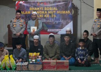 Rayakan HUT ke-74, Bidhumas Polda Jabar Gelar Baksos di Pondok Pesantren Sumedang