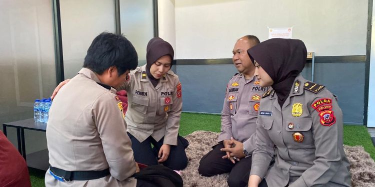 Wujudkan Semangat dan Empati Tinggi dalam Bertugas, Polda Jabar Sediakan Layanan Konsultasi Bagi Polwan