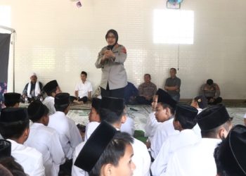Perkuat Komunikasi, Polda Jabar Hadirkan ‘Polantas Menyapa’ di Samsat Bandung
