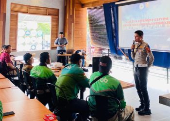 Polresta Cirebon Gelar Sosialisasi Operasi Zebra Lodaya 2025 dan Safety Driving untuk Pengemudi Ojek Online