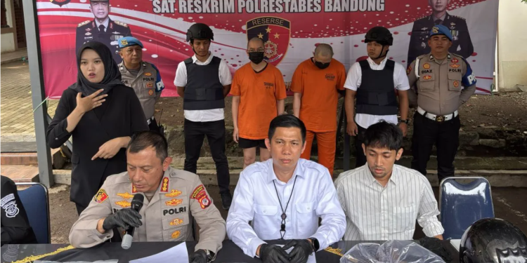 Polrestabes Bandung Ringkus Dua Kakak Kandung, Tewaskan Adik Bungsu Akibat Pengeroyokan dan Luka Tusuk