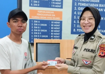 Pelayanan Humanis di Satpas Cibinong: Satlantas Polres Bogor Terapkan Program ‘Polantas Menyapa’
