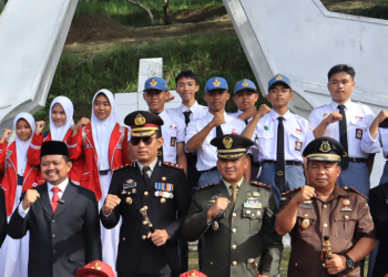Kapolres Sumedang Bersama Forkopimda Ziarah di TMP Cimayor, Peringati Hari Pahlawan dengan Semangat Kebersamaan