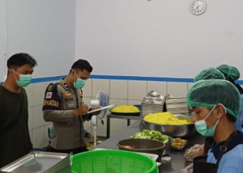 Cek 2.159 Porsi Makanan Pelajar, Sidokkes Polres Ciamis Pastikan Dapur Sehat Kemala Higienis