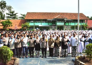 Polresta Cirebon Gelar Police Goes To School di SMPN 1 Sumber, Edukasi Pelajar Cegah Kenakalan Remaja