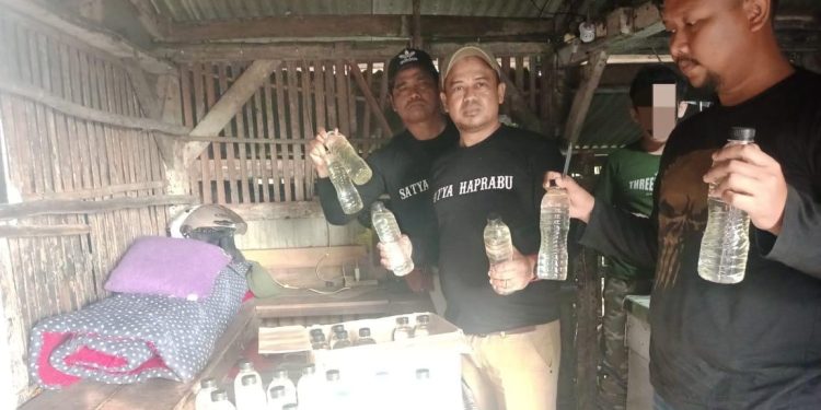 Polresta Cirebon Gencarkan Razia Miras, Ratusan Botol Berbagai Merek dan Ciu Diamankan