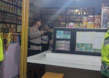 Jaga Kekondusifan Jelang Nataru, Polres Purwakarta Gencarkan Operasi Pekat dan Sita Puluhan Botol Miras