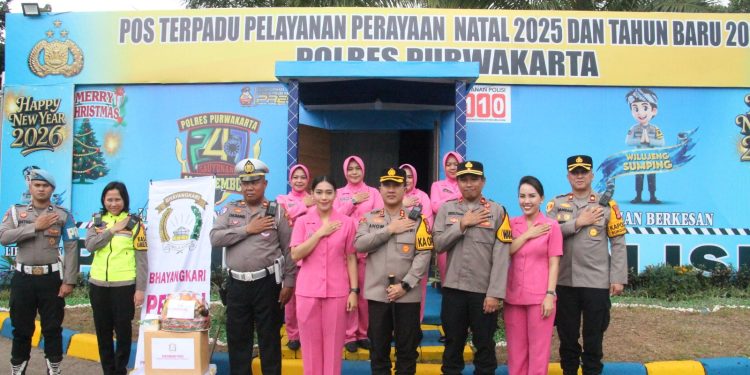 Dukung Moril Personel Operasi Lilin Lodaya, Kapolres Purwakarta dan Bhayangkari Salurkan Bantuan ke Pos Pengamanan