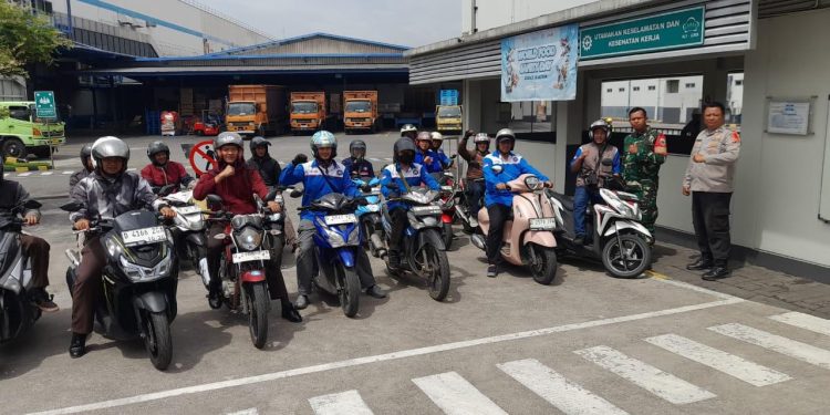 Kawal Aspirasi Buruh, Polresta Bandung Pastikan Pemberangkatan Massa Menuju Gedung Sate Berjalan Kondusif