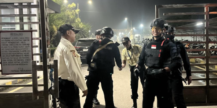 Pererat Sinergitas, Kompi 3 Batalyon A Pelopor Gelar Patroli Dialogis Lintas Wilayah Bandung-Sumedang