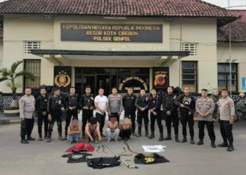 Bawa Lima Sajam, Empat Pemuda Diamankan Tim Raimas Macan Kumbang Polresta Cirebon di Palimanan