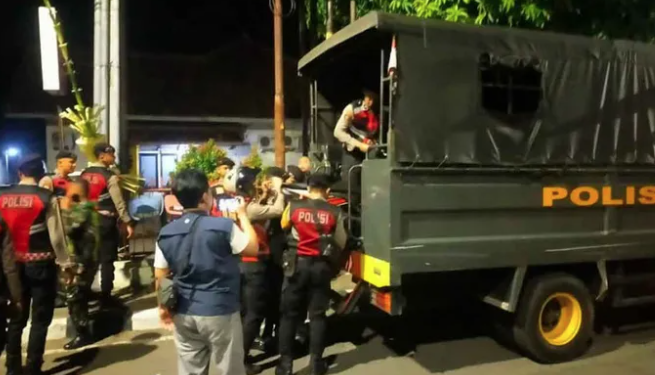 Razia Knalpot Brong di Majalengka: Polres Amankan Delapan Motor, Pelanggar dan Minuman Keras Turut Ditemukan