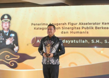 Kapolres Ciamis AKBP Hidayatullah Raih Penghargaan Tokoh Sinergitas Publik Berkeadilan dan Humanis di detikJabar Awards 2025