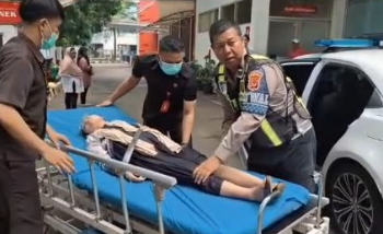 Polisi Bantu Ibu Hamil, Aksi Cepat Tanggap di Jalan