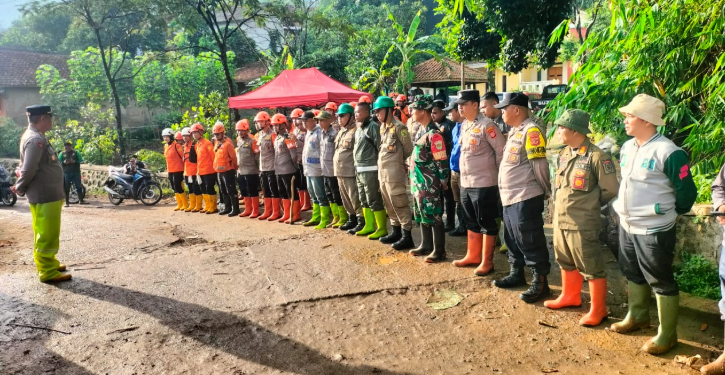 Polsek Pameungpeuk Gelar Apel Penanggulangan Bencana Alam, Siagakan 50 Personel Gabungan