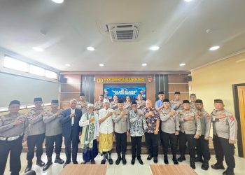 Polresta Bandung Gelar Doa Lintas Agama Secara Virtual untuk Korban Bencana di Sumatra