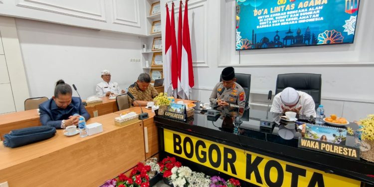 Polda Jabar dan Polresta Bogor Kota Gelar Doa Bersama Lintas Agama untuk Korban Banjir Bandang Sumatera Barat