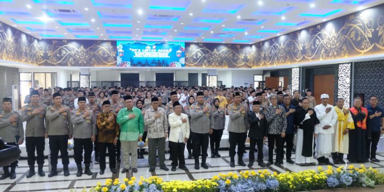 Polda Jabar Gelar Doa Bersama Antar Lintas Agama untuk Korban Bencana Alam di  Aceh, Sumut dan Sumbar
