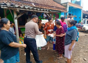 Sapa Warga dengan Humanis, Satlantas Polresta Bandung Gelar Jumat Berkah