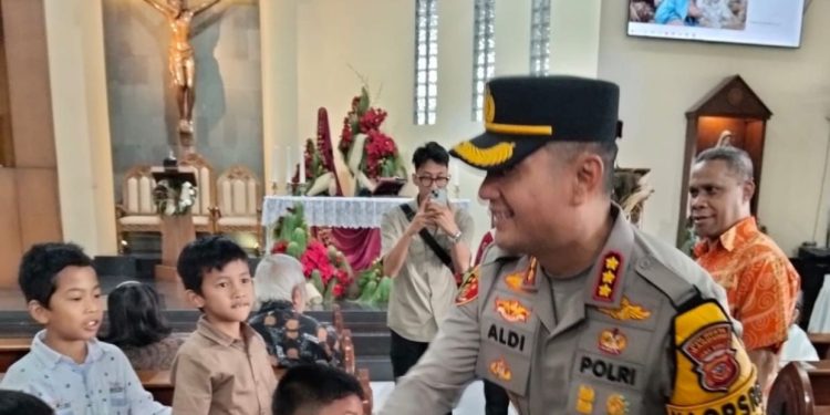 Kapolresta Bandung Tinjau Langsung Gereja di Dayeuhkolot, Pastikan Pengamanan Maksimal Hingga Tahun Baru