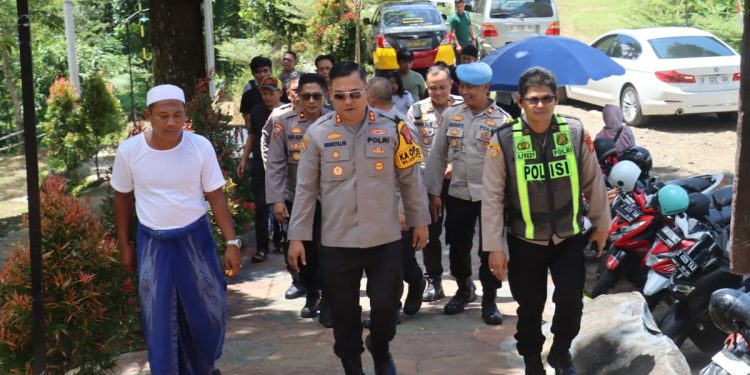 Kapolres Ciamis Turun Langsung Pantau Keamanan Wisata Bukit Sampalan Asri