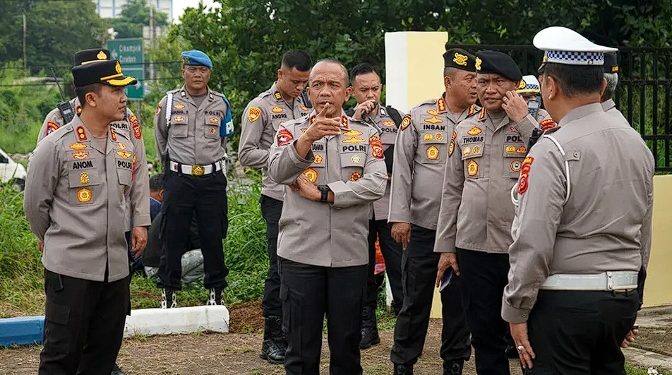 Cek Jalur Nataru di Cikopo, Kapolda Jabar Tekankan Disiplin dan Keselamatan Personel Jadi Prioritas Utama