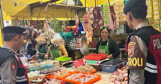 Jelang Nataru Polres Ciamis Cek Ketersediaan dan Kualitas Bahan Pokok di Pasar Imbanagara