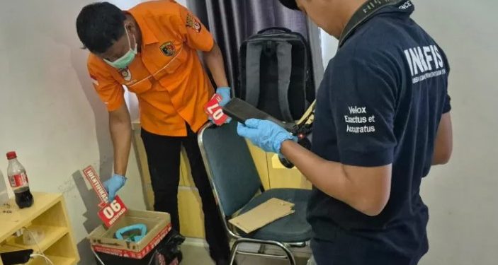 Polres Karawang Turunkan Tim Gabungan Olah TKP Penemuan Jasad Mahasiswa di Apartemen