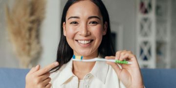 Ingin Senyum Penuh Percaya Diri, Berikut Panduan Lengkap Merawat Gigi Sehat