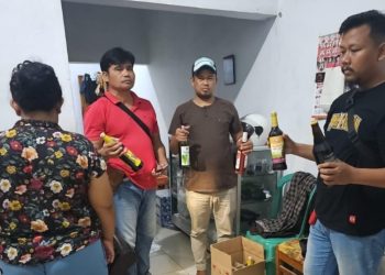 Ciptakan Kondusivitas, Polresta Cirebon Sita Ratusan Botol Miras
