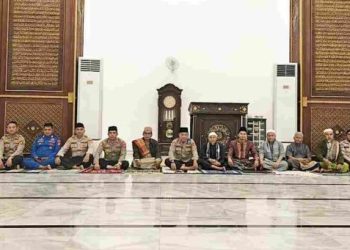 Sapa Warga Lewat Subuh Berjamaah, Kapolres Pangandaran Buka ‘Ruang Curhat’ di Masjid Al-Istiqomah