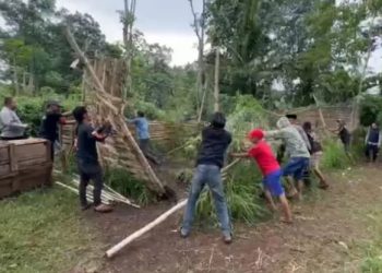 Respon Aduan Warga, Kapolsek Wanaraja Grebek Arena Adu Anjing dan Babi Hutan