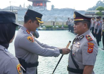 Kapolres Karawang Pimpin Sertijab Sejumlah Pejabat Utama dan Kapolsek