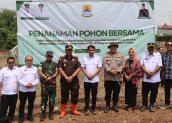 Kapolresta Cirebon Dukung Penanaman Pohon, Tekankan Pencegahan Bencana dan Jaga Kamtibmas