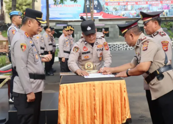 Polres Ciamis Gelar Sertijab Pejabat Strategis dan Wisuda Purnabakti Personel Polri